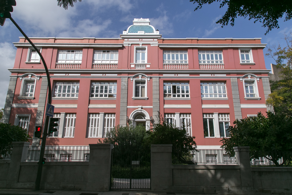 Ministry of Health are investigating Covid death of 21 year old woman in Tenerife