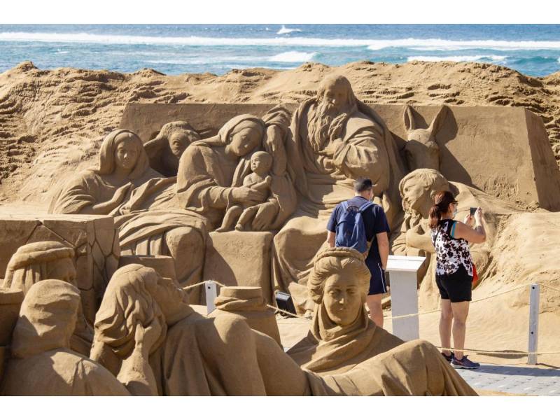 Gran Canaria sand sculpture hailed as one of the best Christmas images in the world 