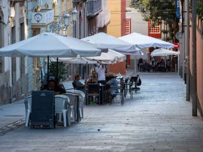 What restrictions will be in place from Sunday in the Canary Islands?