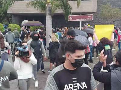 Gym and sports centre owners protest in Tenerife against their closure