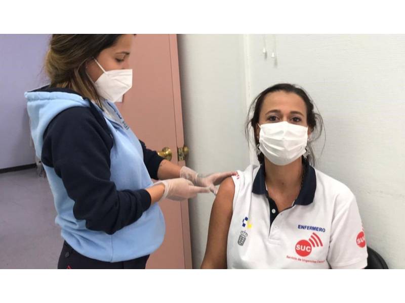 Canaries vaccinates all emergency services and medical transport staff