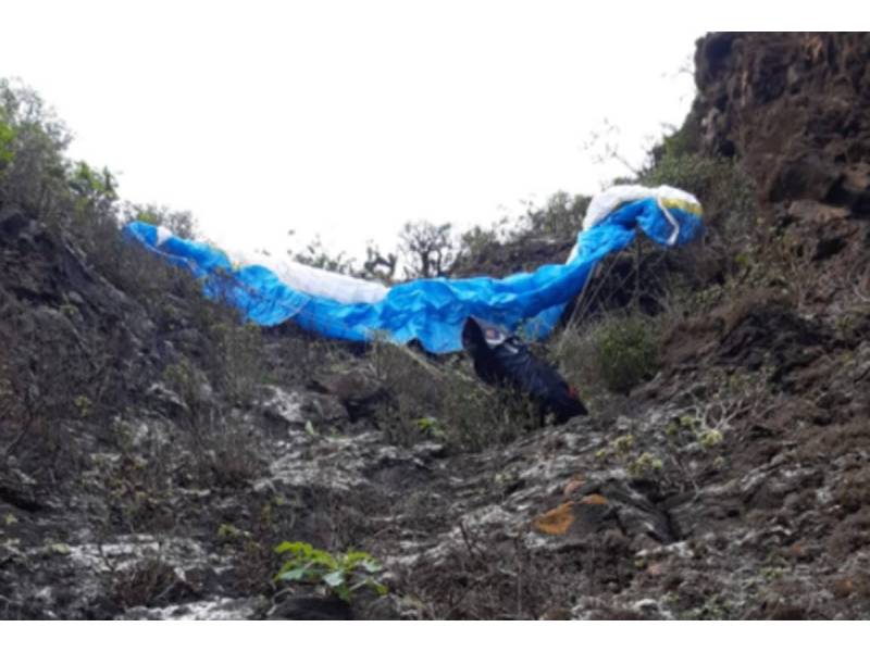 Paraglider dies after crashing into rock face in Tenerife