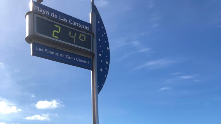 Only light cloud on a sunny Monday in the Canaries
