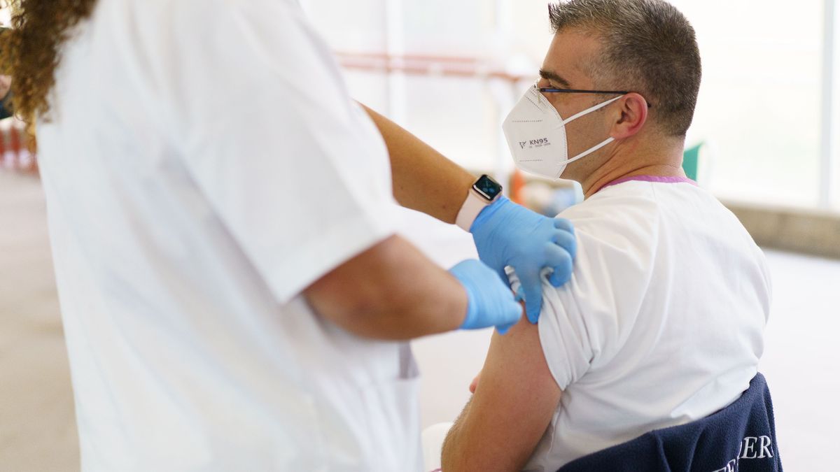 Canaries leads vaccination in Spain by using sixth dose per vial from Pfizer