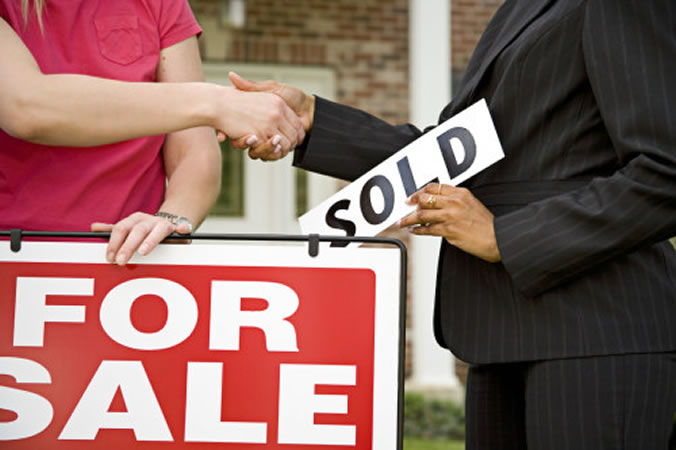 Brits now need permission from Ministry of Defence to buy property in the Canaries