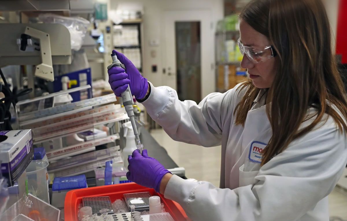 Another 52,000 doses of Moderna's vaccine arrive in Spain