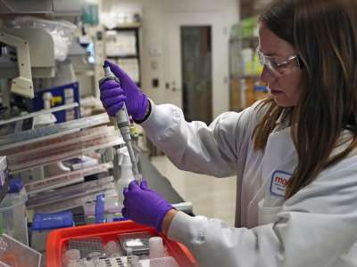 Another 52,000 doses of Moderna's vaccine arrive in Spain