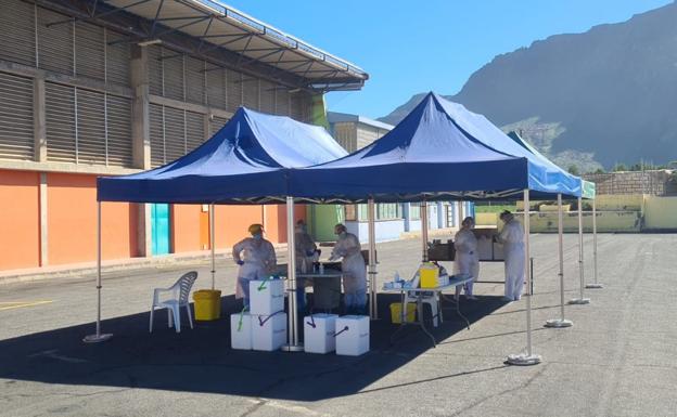 The Canary Islands exceed 100 outbreaks for the fourth week in a row