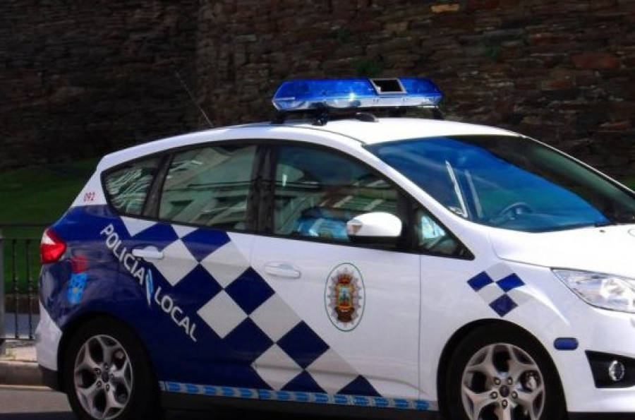 Burglar drops notebook with his name on it, in a house he was robbing!