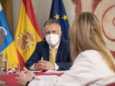 Torres is confident of lowering restrictions on the islands this week