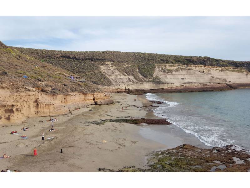 Agents evict 50 people camping on La Caleta beach in Costa Adeje