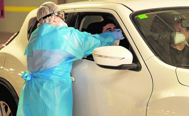Covid update: ‘British’ strain detected in 12% of new cases in the Canaries