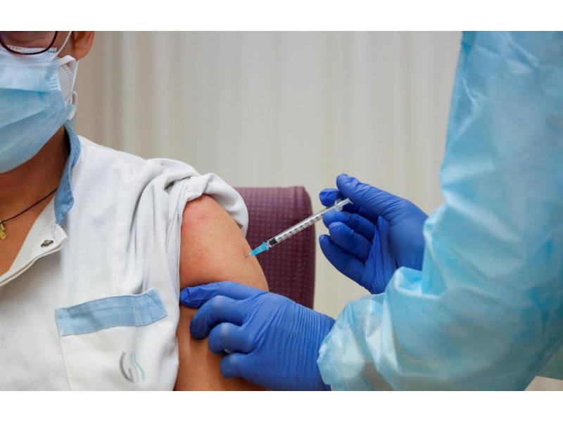 More than 125,000 vaccine doses have been administered in the Canary Islands