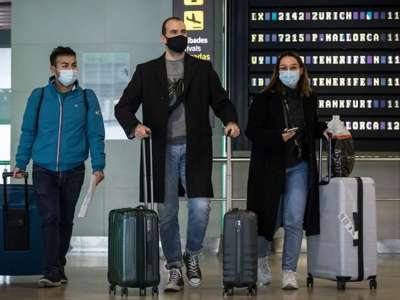 Canaries extends requirement of a negative to national travellers until after Easter