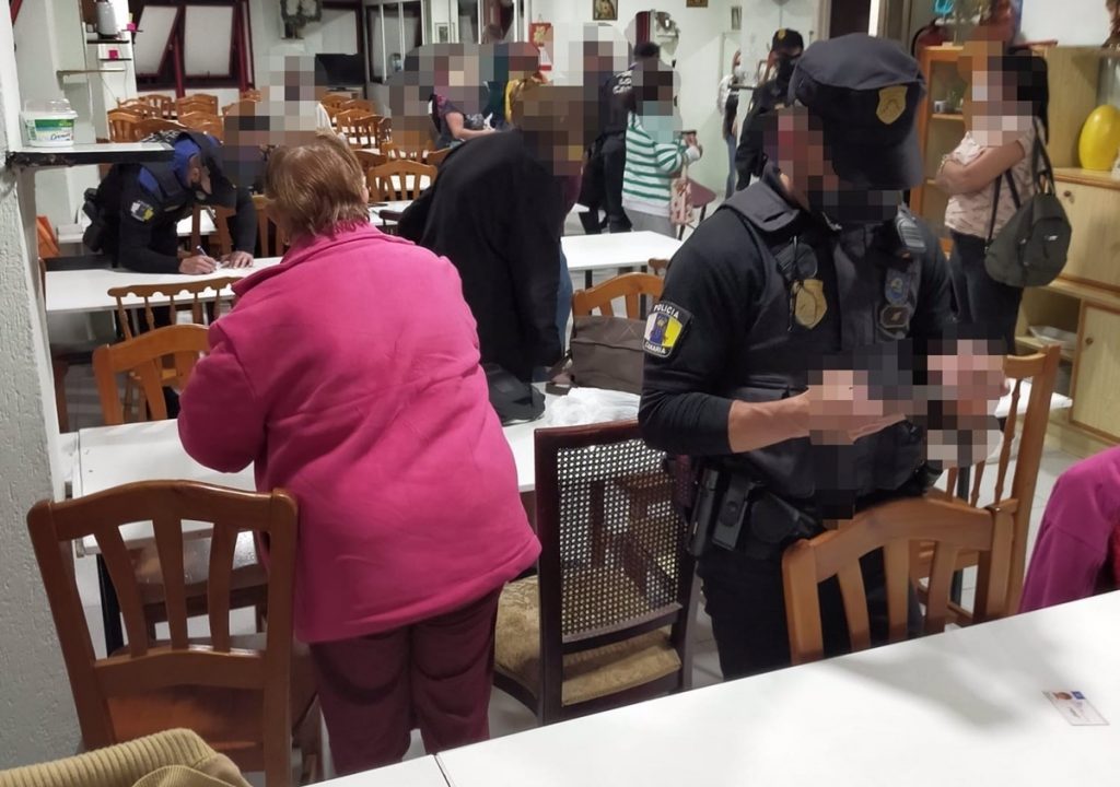 Police fine 32 people playing bingo in Gran Canaria