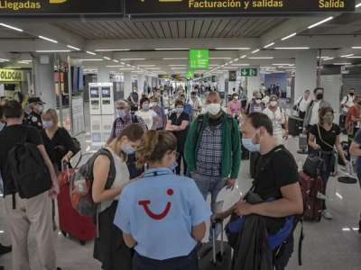 TUI predicts a boom in summer bookings and says Canaries will benefit