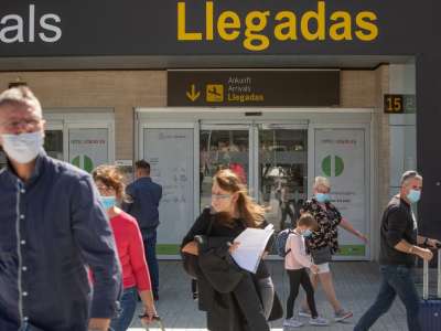 Canaries expect to recover 50% of the 2019 tourist numbers in August