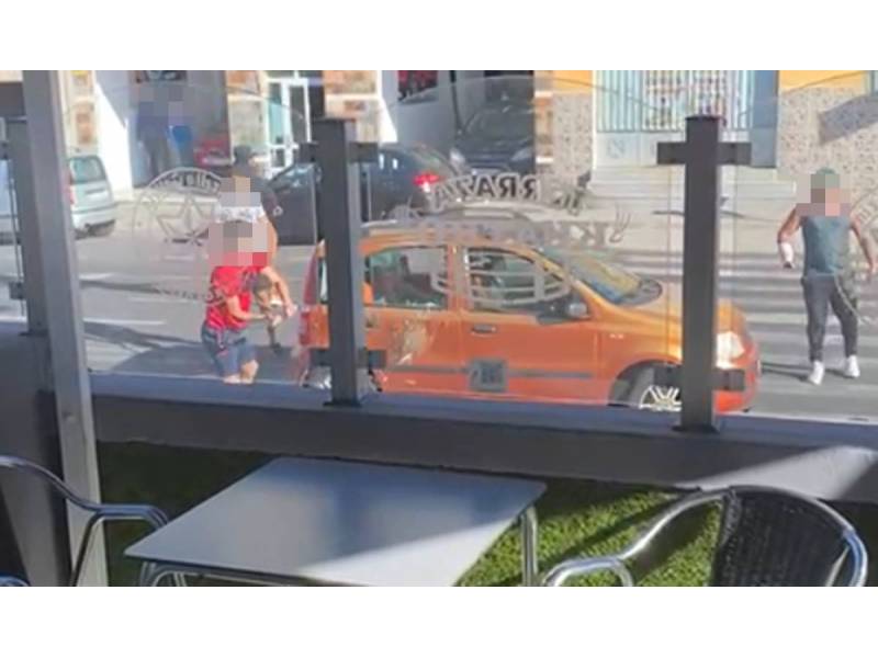 Fight in Tenerife "With machetes and everything" caught on video!