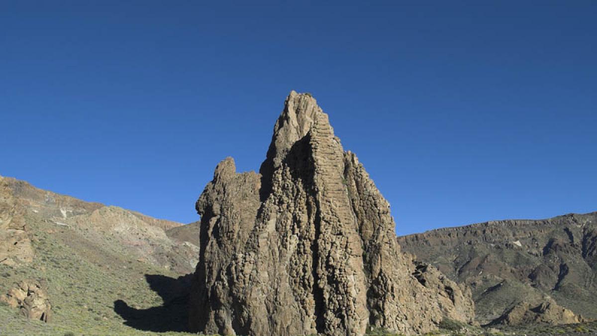 Bodies of two dead climbers are located in Teide National Park