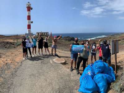 Divers Hike Against Debris is keeping our environment a Paradise