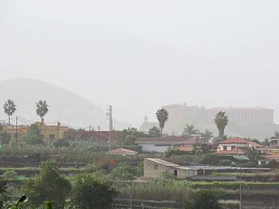 The haze is returning to the Canary Islands