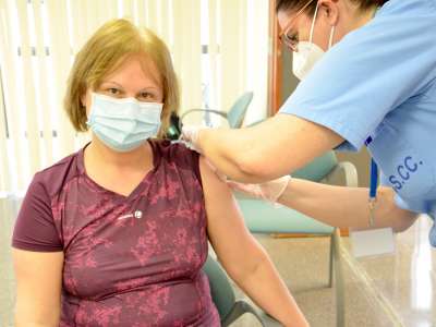 Vaccination teams administer more than 7,000 doses for the first time in one day