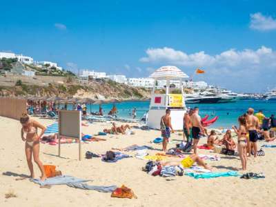 Greece ready for ‘a race with the Canary Islands’ to get British tourists first