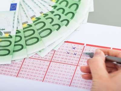 One lucky winner of 3.3 million euros in last night’s lottery in the Canaries