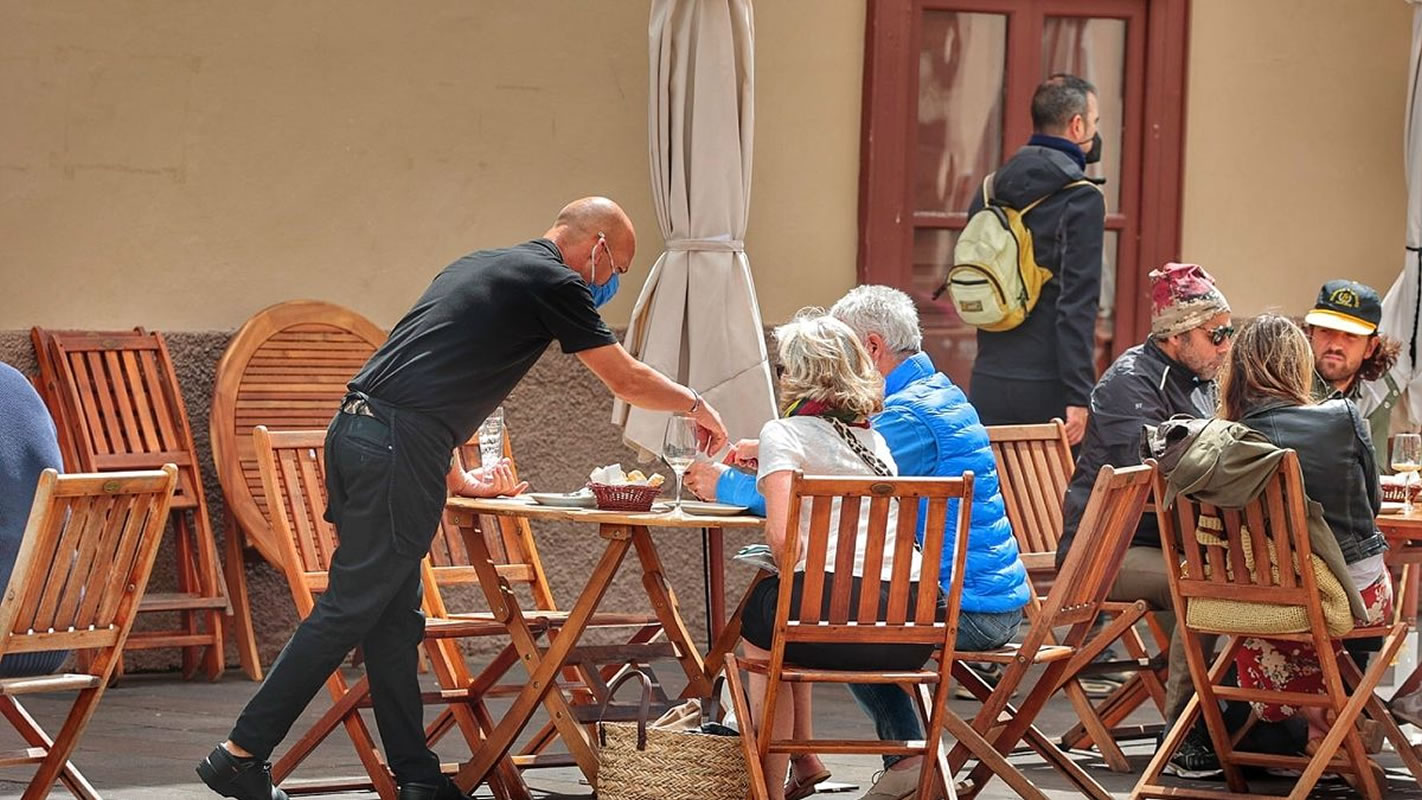 Easter restrictions start at midnight tonight in the whole of Spain, including here
