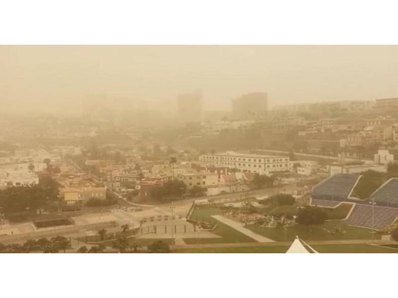 Calima continues today but rain is expected over the weekend