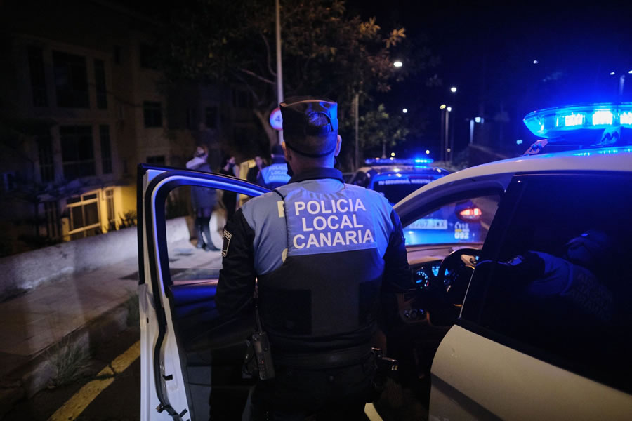 Police break up house party of 30 people in Santa Cruz