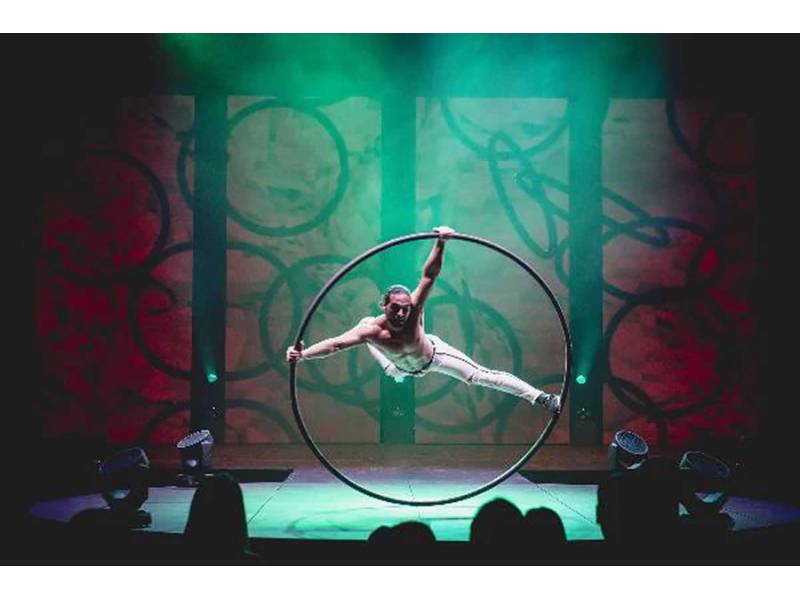 2,500 artists are desperate for hotels to reopen as they cannot live on 100 euro ERTE 
