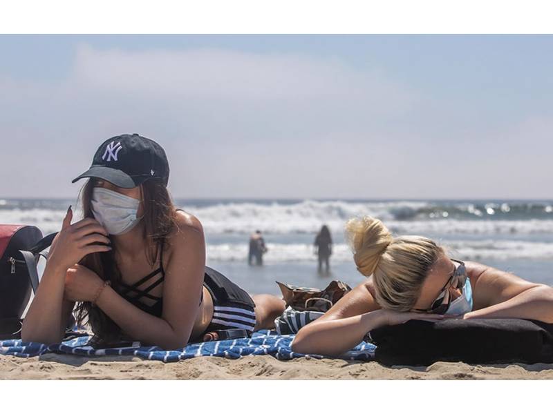 Face masks on beaches? By pools? In bars? On stage? Your questions answered 