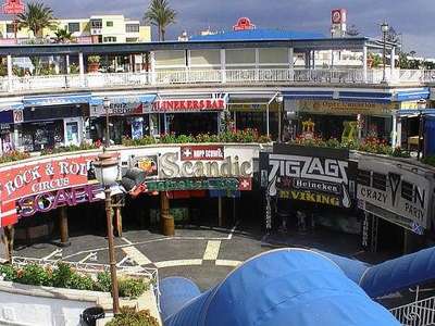 13% of all Canary Islands residents are legally registered foreigners