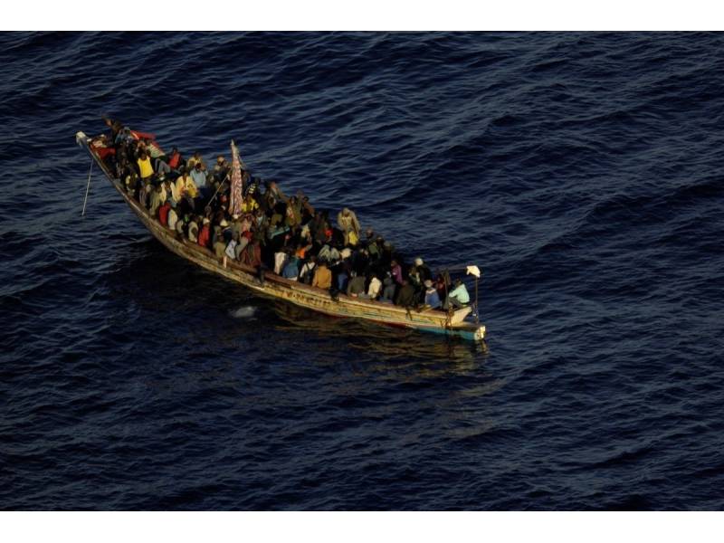 Cayuco with 47 people on board located south of Tenerife