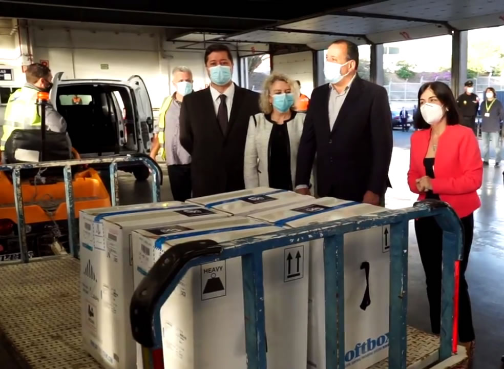 More Pfizer vaccines arrive in the Canary Islands this morning