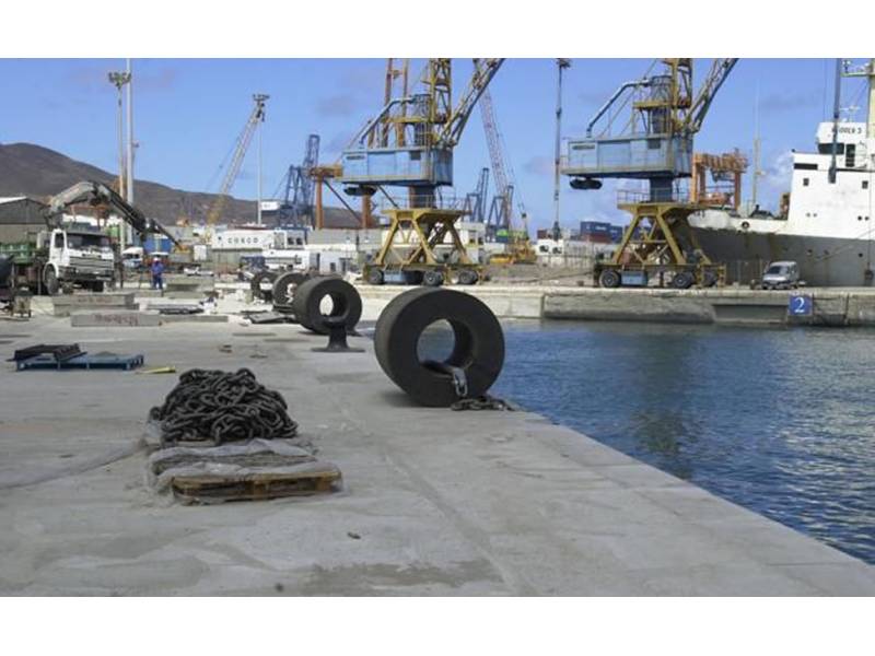 Diver caught recovering 77 kilos of hashish from seabed to avoid customs Diver caught recovering 77 kilos of hashish from seabed to avoid customs