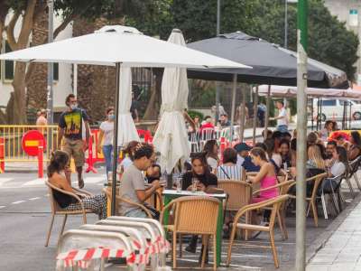 Hospitality satisfied with curfew change, but want interiors open as well