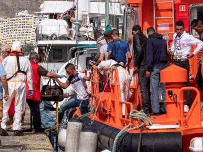 Another 100 irregular immigrants arrive in the Canary Islands in two boats