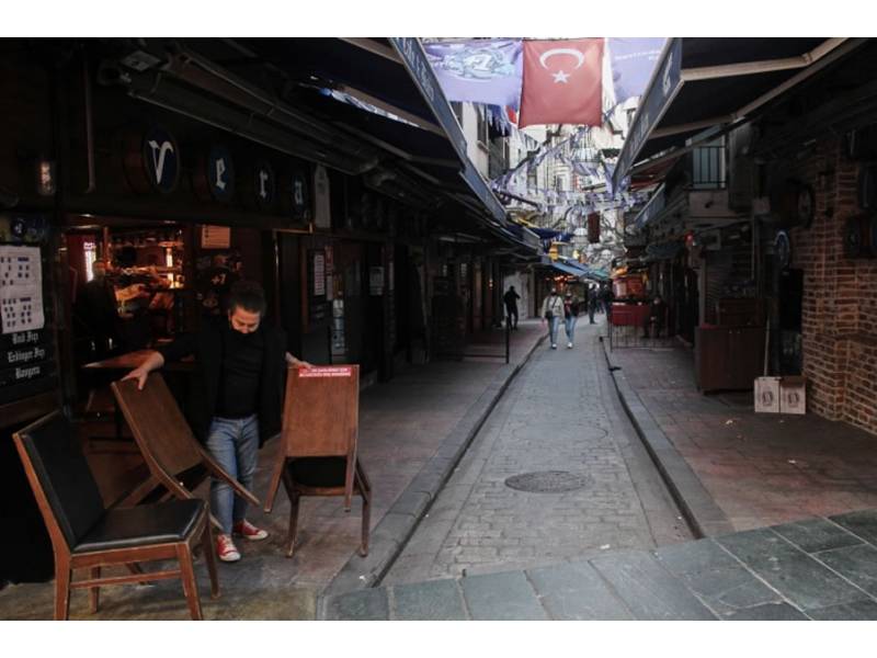 Turkey announces full lockdown until May 17th to halt Covid surge 