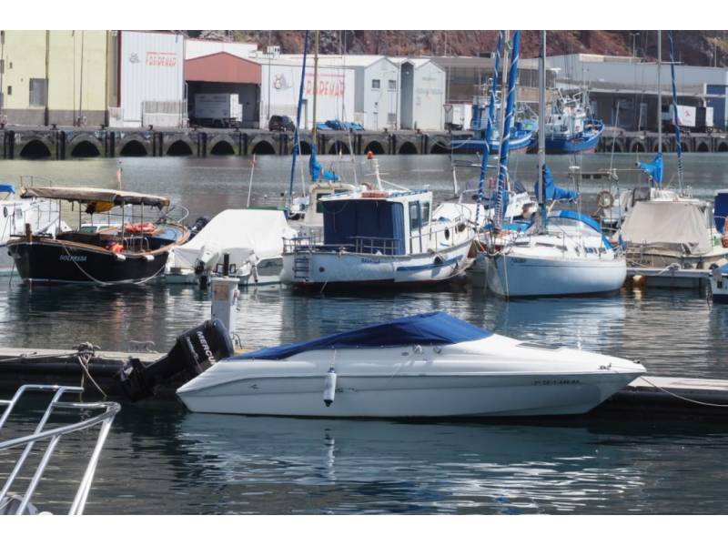Missing father and daughters update: CCTV footage of father leaving port in boat 