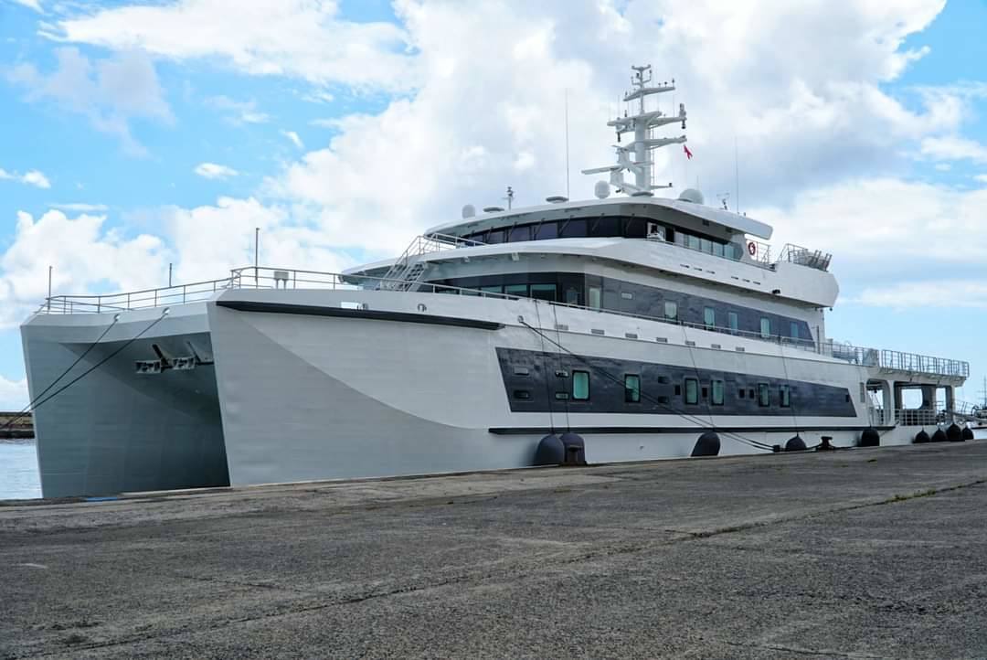 Bill Gates luxurious catamaran stops off in the Port of Santa Cruz de Tenerife