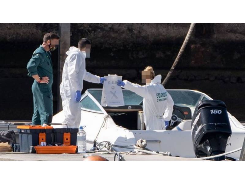 Search widened for missing father and daughters as blood found on his boat