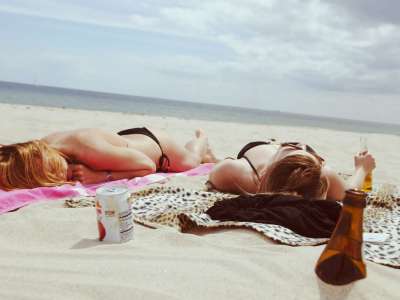 EU plans June opening for vaccinated tourists with new proposal
