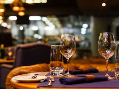 Restaurants have to collect client data in Levels 1 and 2 if eating inside