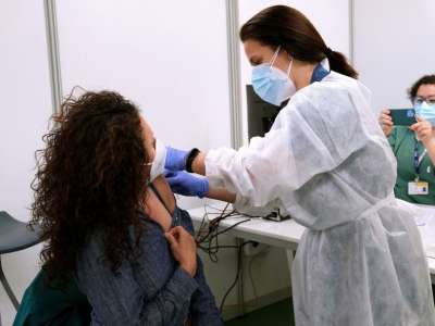 Not in health system? Private health insurance? You can now get vaccinated!