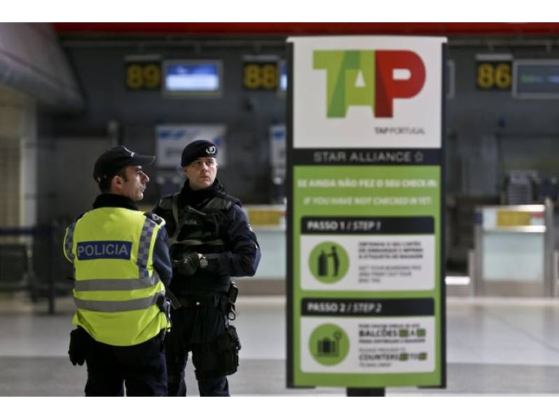 British tourists could be turned away at Portuguese airports due to EU travel ban