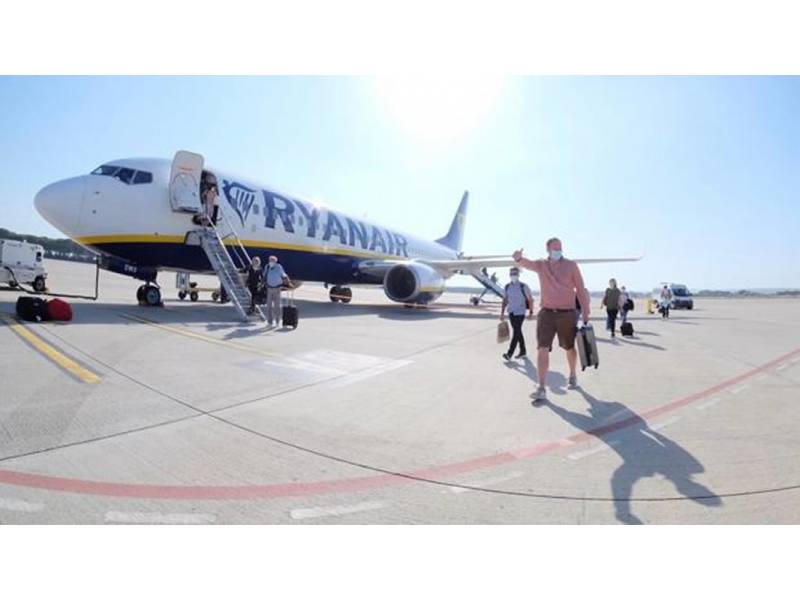 British tourists are allowed into Spain from Monday