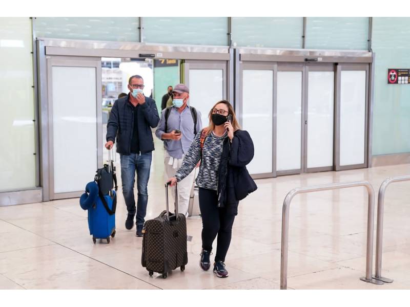 The Canary Islands plans to exempt vaccinated national travellers from a PCR test