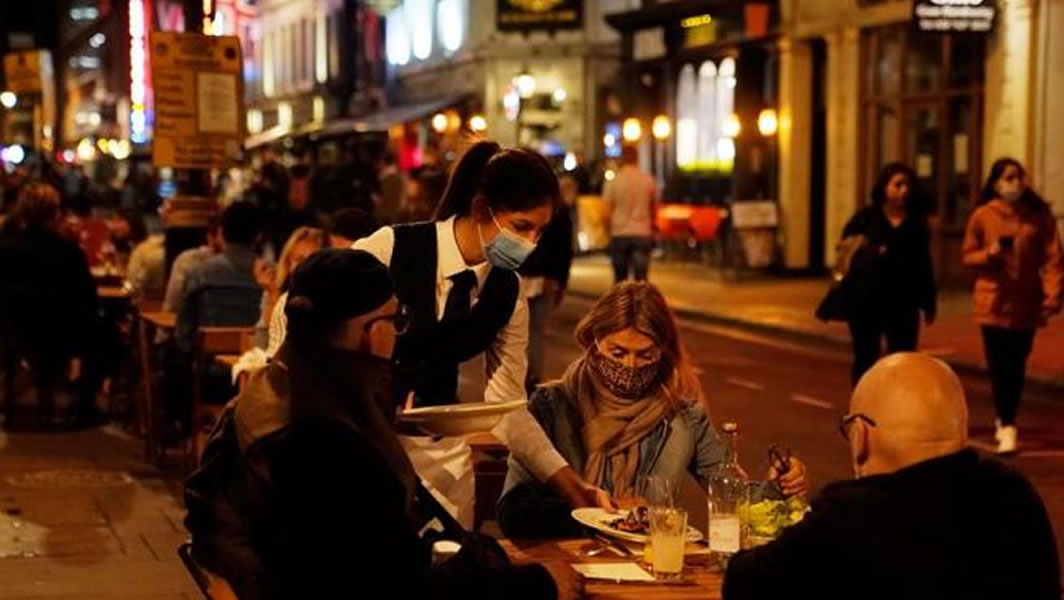 Government proposes maximum closing time of 2am for all nightlife in summer